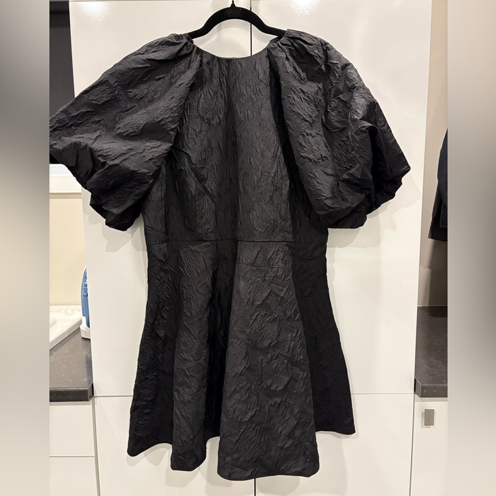 Puffy shoulder dress